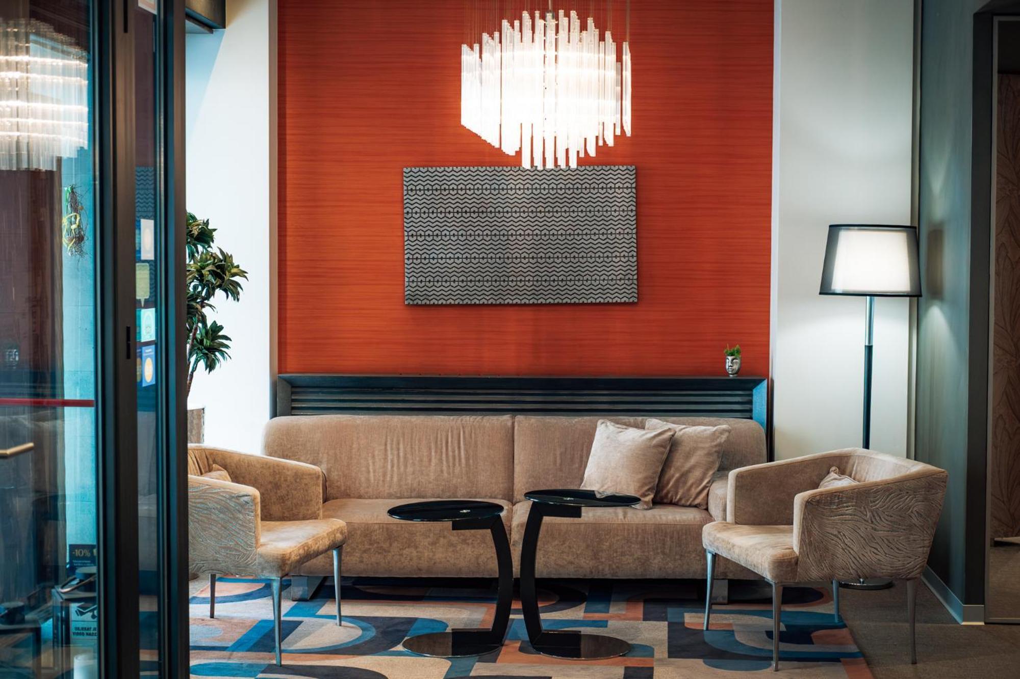 Boutique Townhouse 27 Hotel 4*